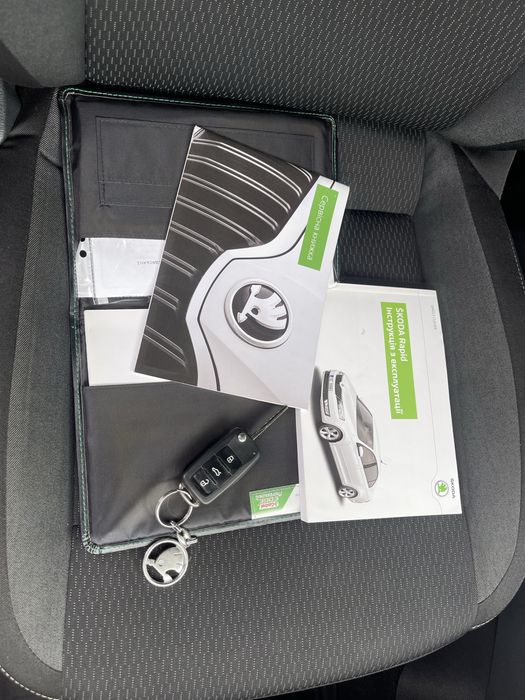 Продам Skoda Rapid 2014 год