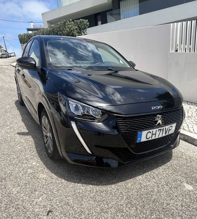 Peugeot e208 Allure 2023 / SOH: 98,5%