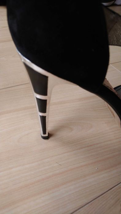 Sandały szpilki Zebra sylwester zamsz srebrny obcas