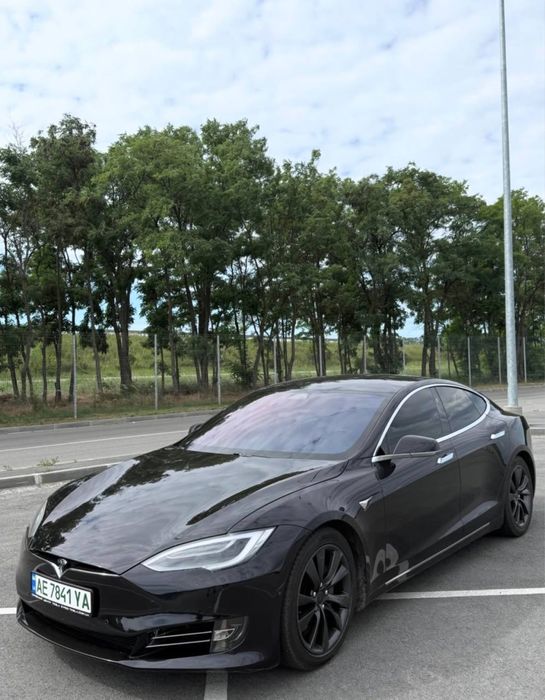 Tesla model S 100кВт