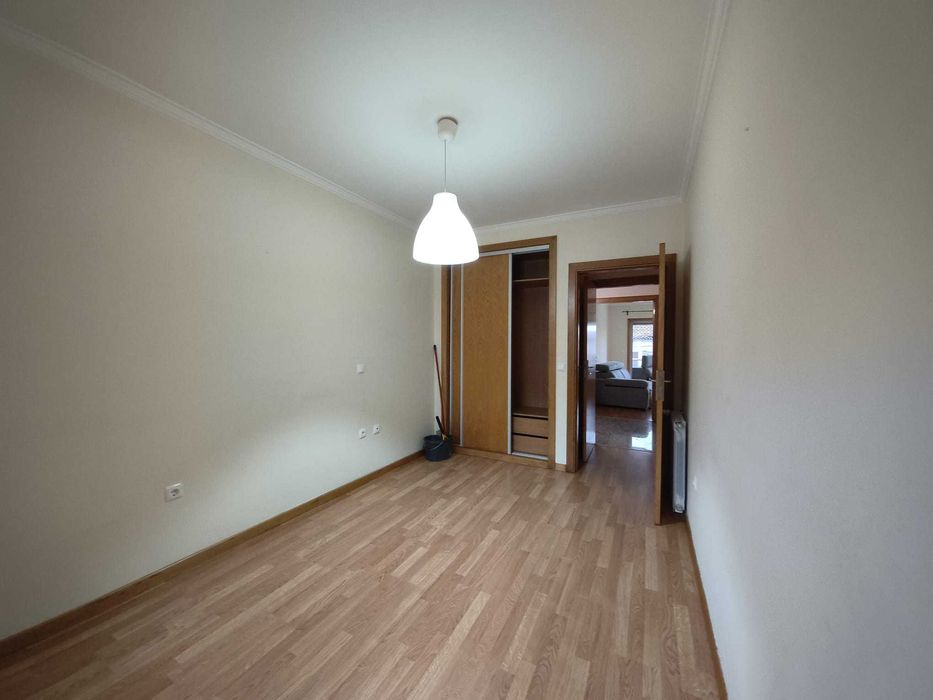 Arrendamento T2 Rio Tinto Metro Carreira