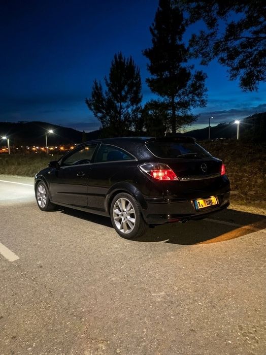 Opel Astra GTC 150cv