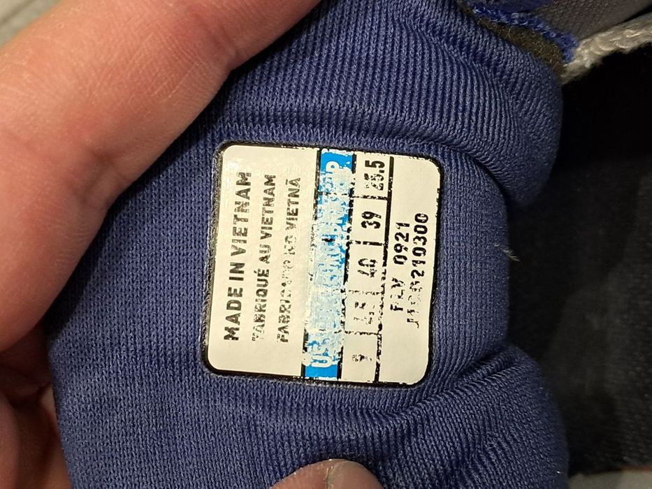 Оригінальні кросівки Mizuno Wave Rider 25