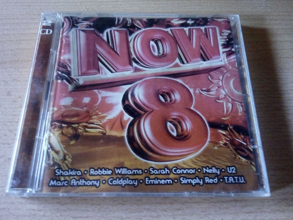 Now 8 - 2xCD Shakira Coldplay Roxette Bangles Eminem Bon Jovi U2 Placebo GNR Abrunhosa Robbie Williams Counting Crows Simply Red Jennifer Lopez