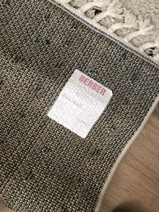 Tapete creme com pelo berber