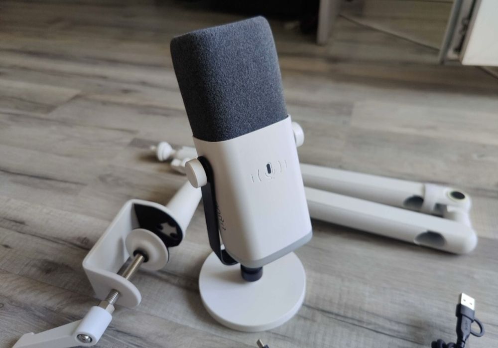 Микрофон FIFINE TAM8 W  полный комплект