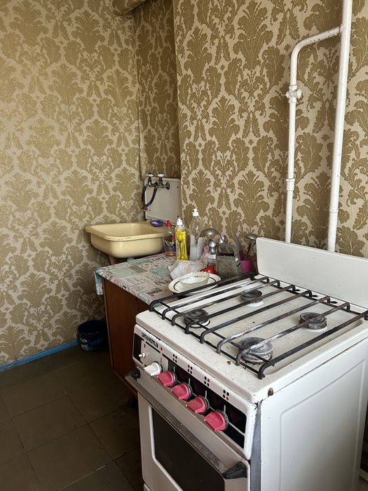 Продаж 3 кімн. Вул Чарівна