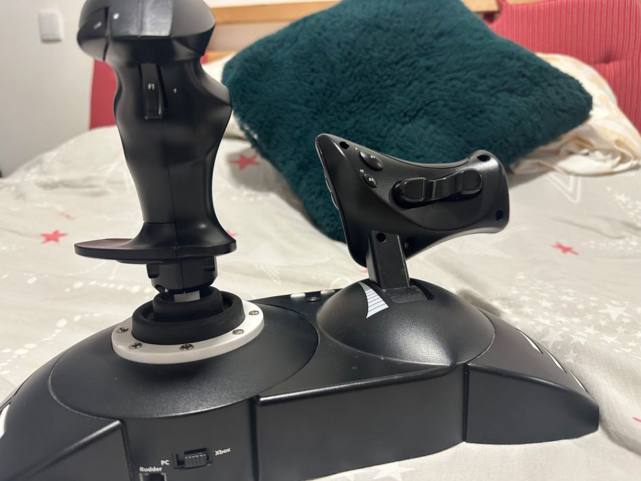 Thrustmaster T.Flight Hotas One para PC e Xbox – Excelente estado