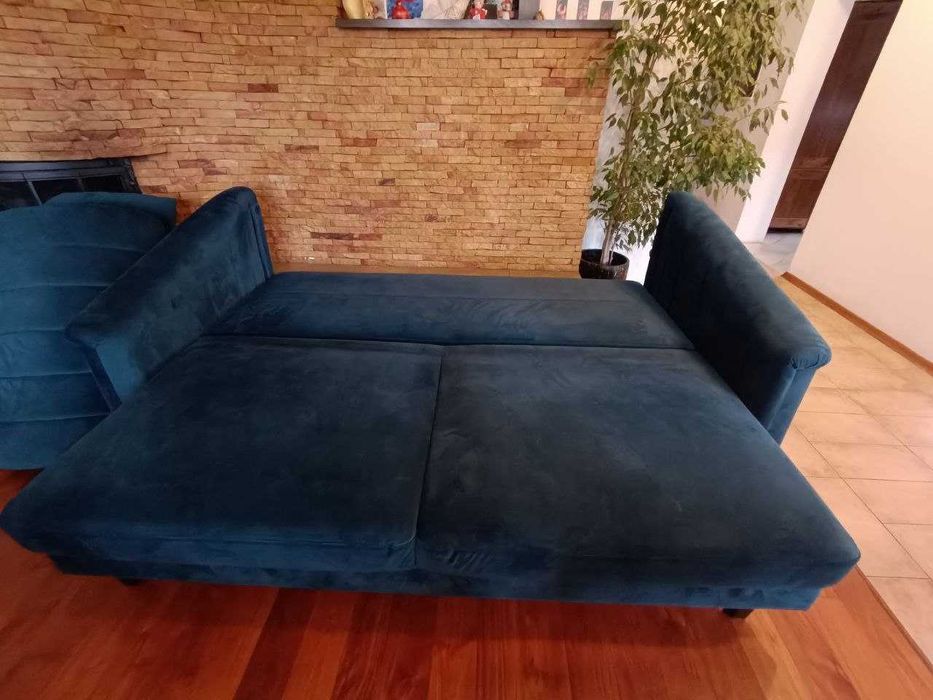 Sofa granatowa Agata Meble – stan idealny – spanie 150x200 + pojemnik