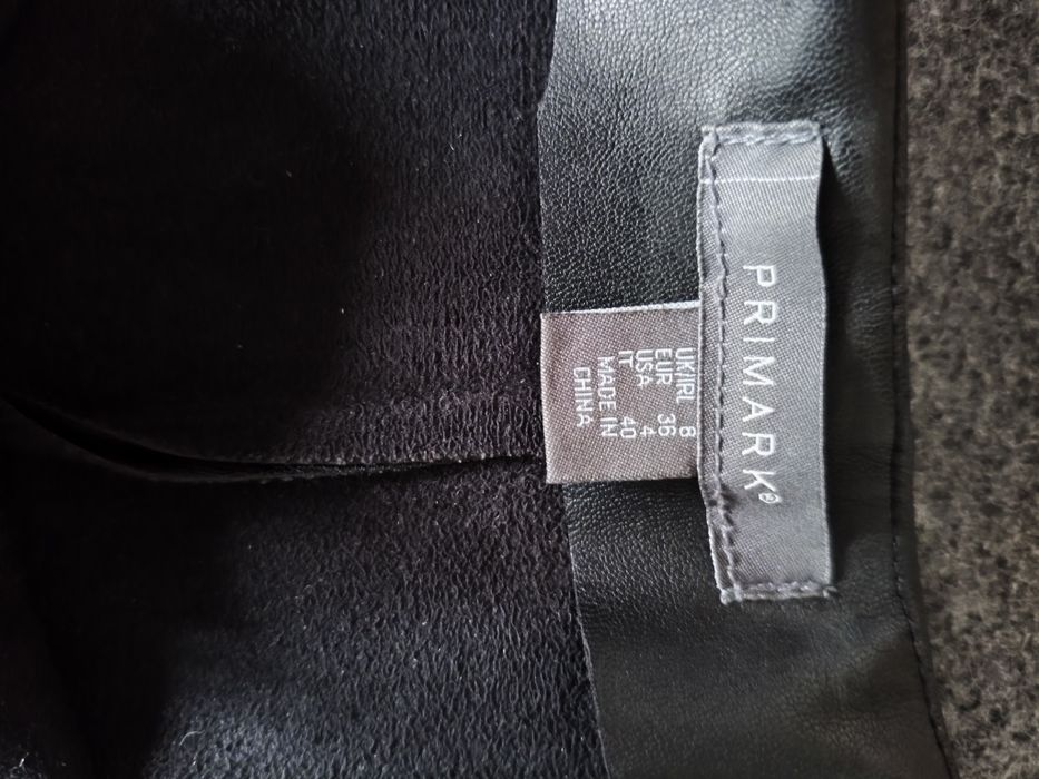 Шкіряні штани від Primark р.М