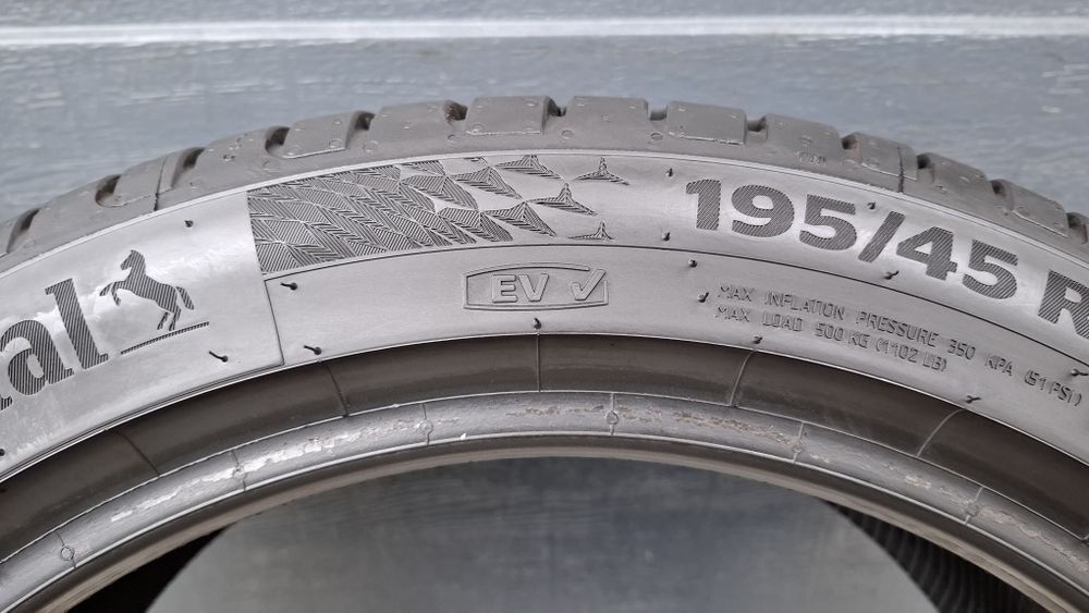 Continental 195/45 R16 UltraContact 7.3 mm 2024