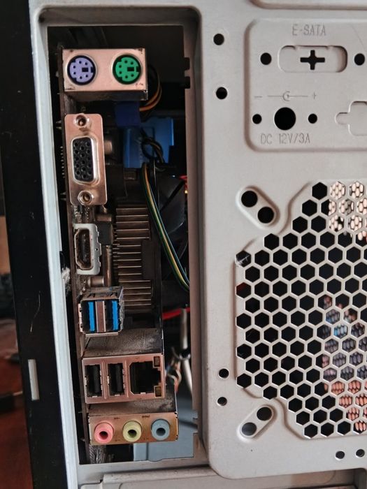 Компьютер i3 7100 /12gb DDR4/120gb SSD Samsung/Windows 10