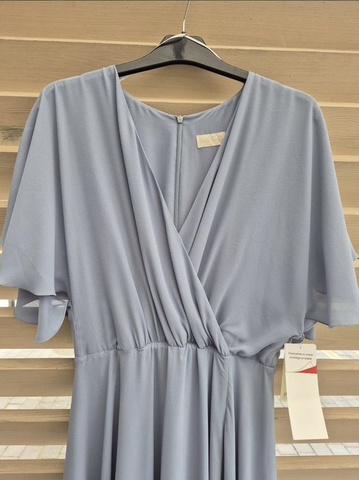 Nowa z metką sukienka Bialcon 40