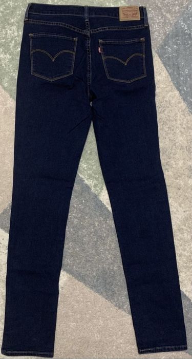 Джинсы женские Diesel, Comma, Levi's
