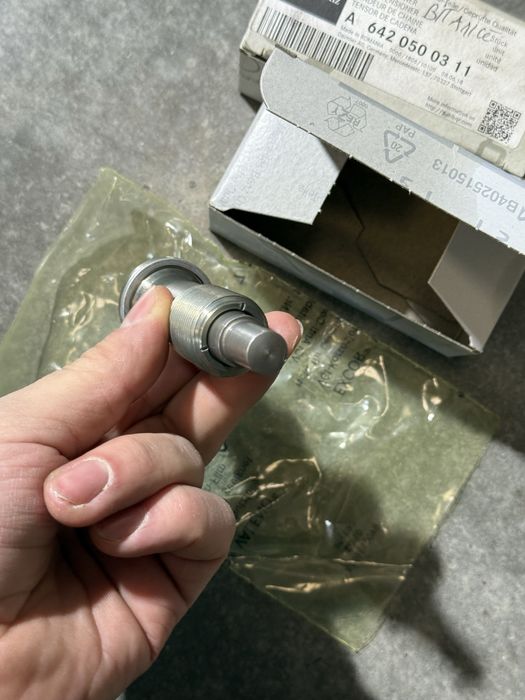 Натяжник натяжной цепи ланцюга грм Sprinter W906 W907 3.0