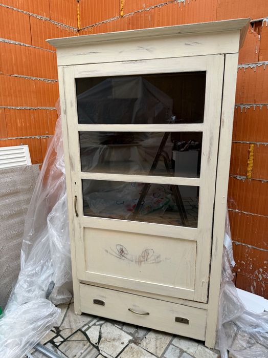 Stara szafa malowana