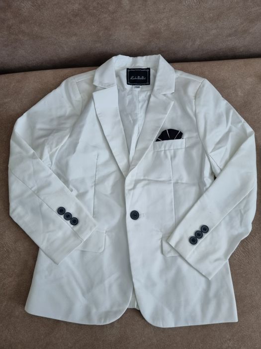 Білий смокінг/костюм р. 130