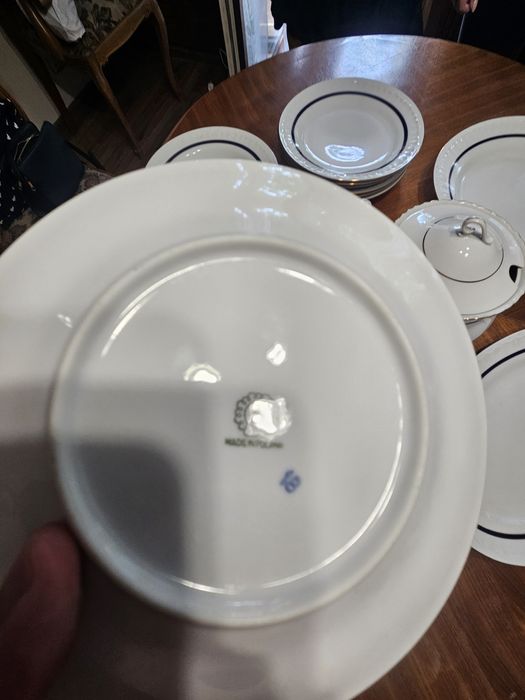 Serwis obiadowy Bogucice – porcelana PRL, granat i złoto | komplet