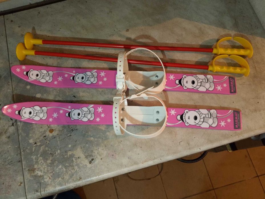 Narty i kijki dla dzieci