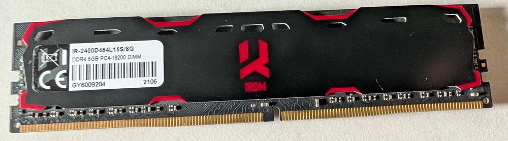 Pamięć RAM DDR4 1x 8GB  2400MHz IRDM ir-2400d464L15s/8g