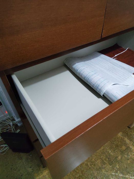 Cómoda alta ikea Malm