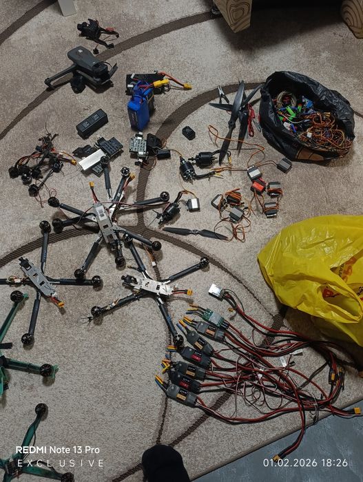 Дрони фпві фпв різне частини