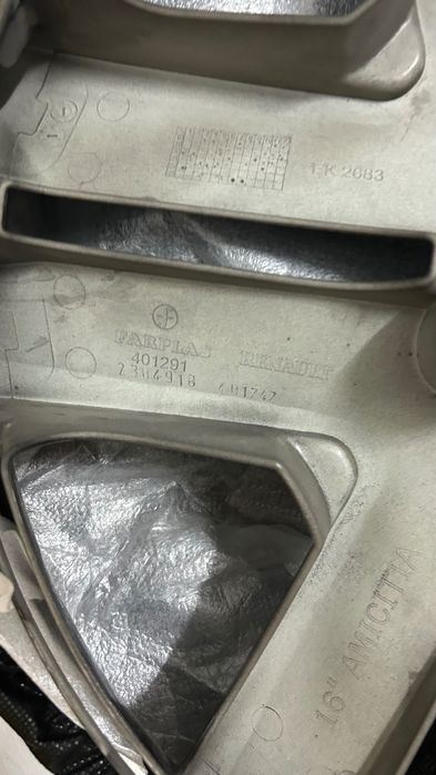 Tampa 16” original Renault Clio V
