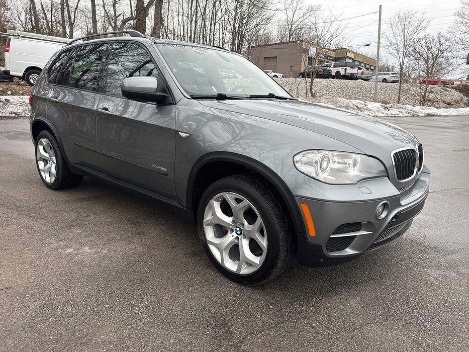 BMW X5 xDrive35i      2013