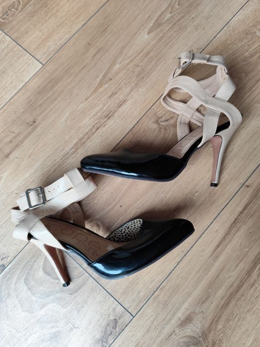 Śliczne szpilki rozmiar 39