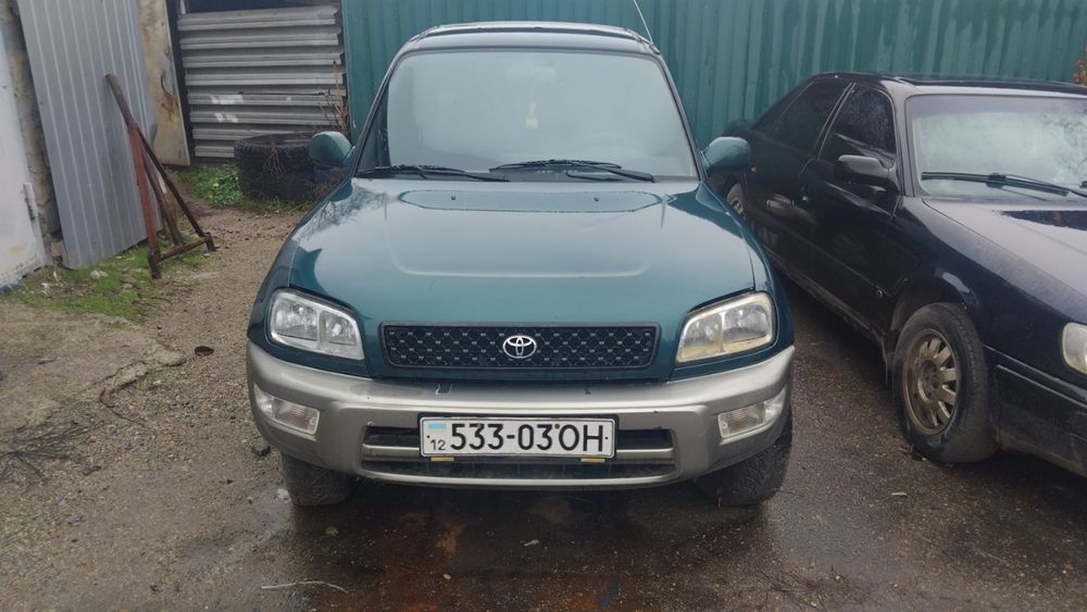 TOYOTA  RAV  4  Автомат