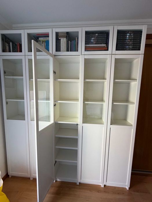Estante Billy IKEA Branca