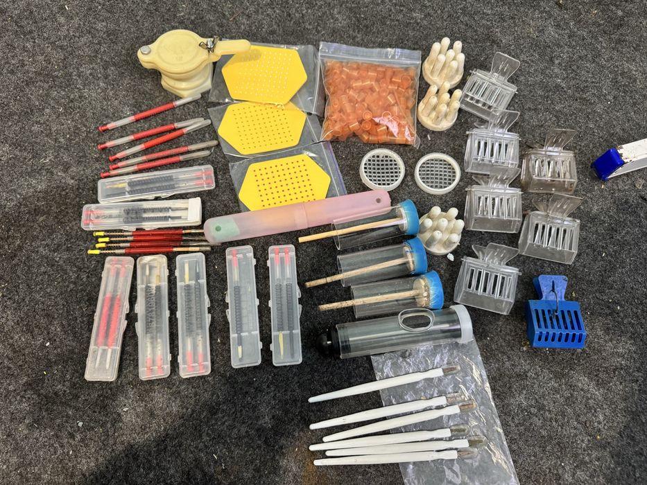 Різне для матководства бджільництва, виведення бджолиних маток