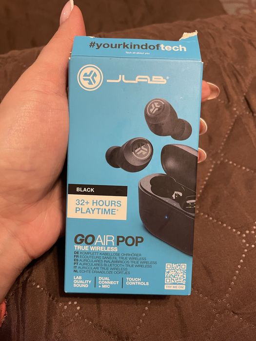 Продам бездротовий навушник разом із кейсом Jlab Go Air Pop True