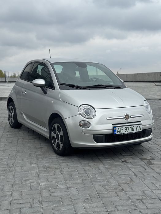 В продаже Fiat 500e