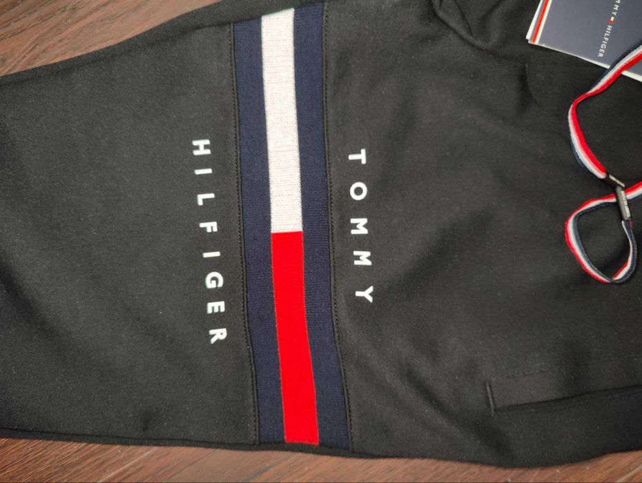 Люксовий чоловічий костюм Томі