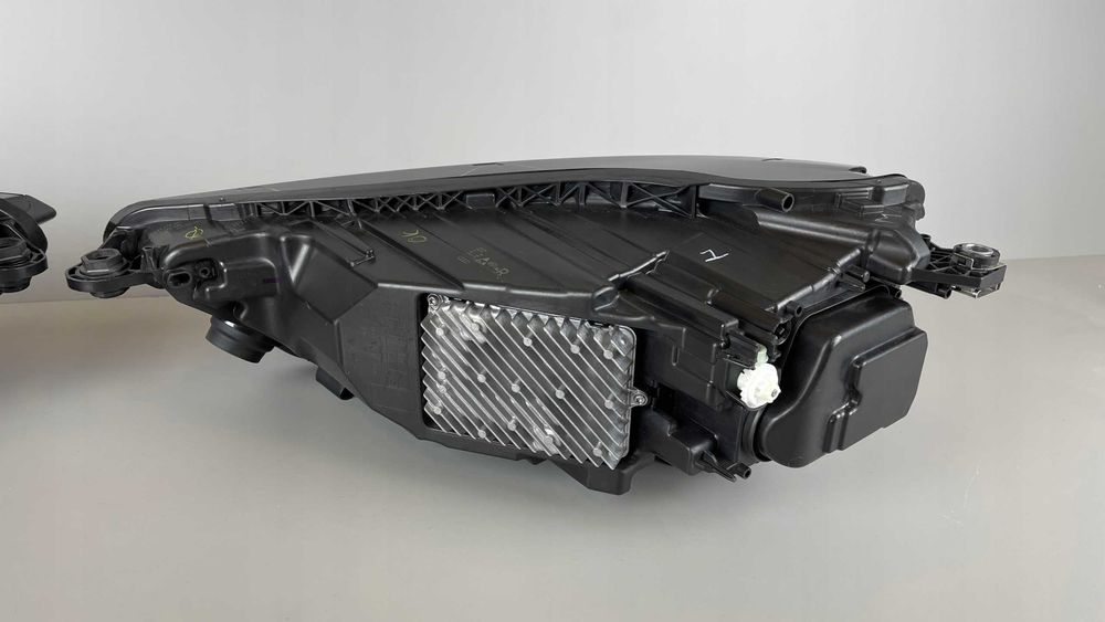 AUDI Q5 80A Full Led Matrix Фари передні