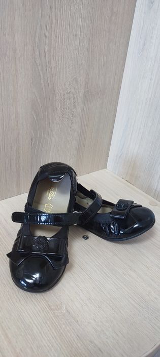 Дитячі туфлі лаковані на дівчинку Venettini 28р. 16,5 см