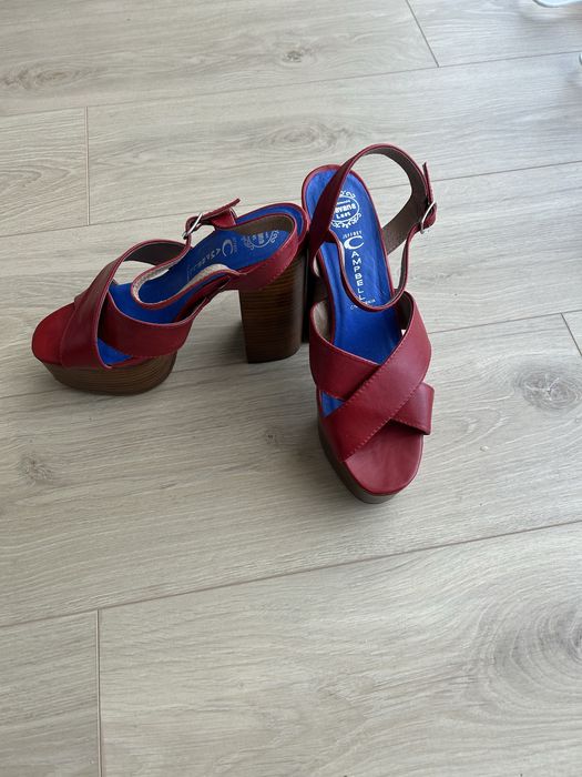 Sandały na obcasie Jeffrey Campbell 40 na platformie