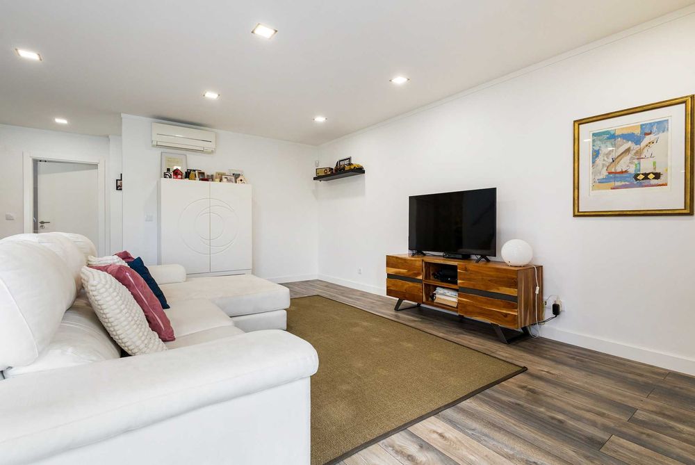 Moradia T3+1 em Loures