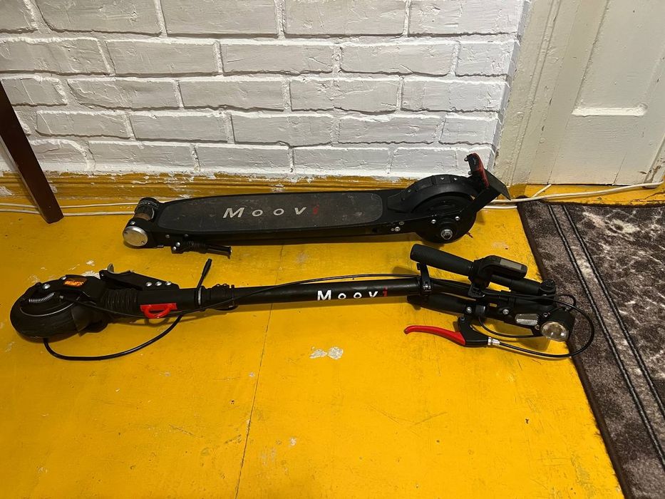 Самокат Moovi (на запчастини)