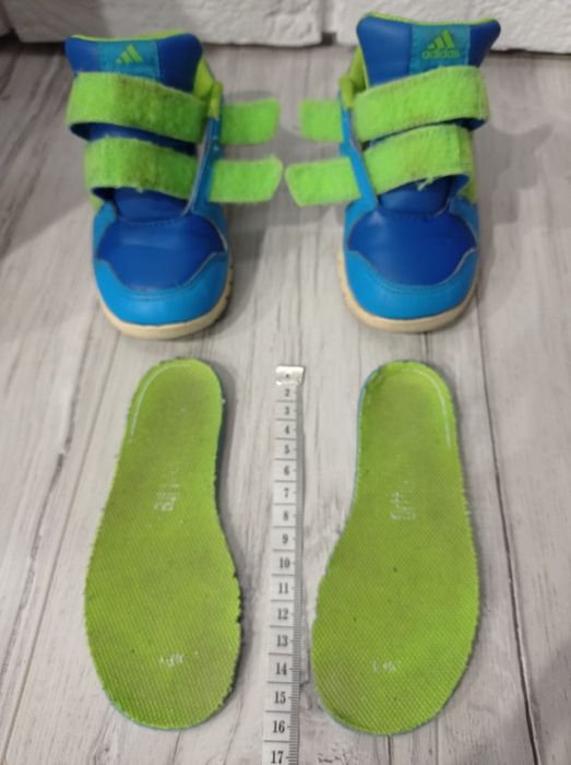 Skórzane buty sportowe, Adidas, r. 25