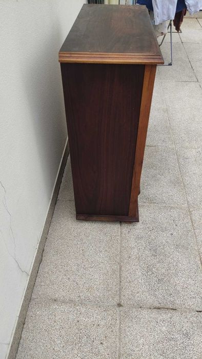 Móvel de entrada / Consola