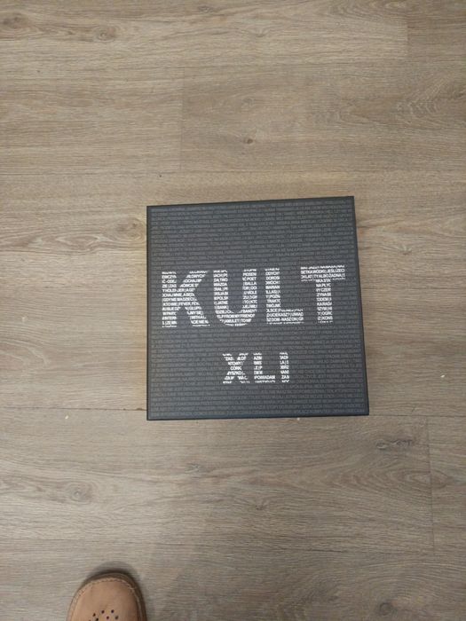 Zestaw płyt  winylowych + książka ( box )