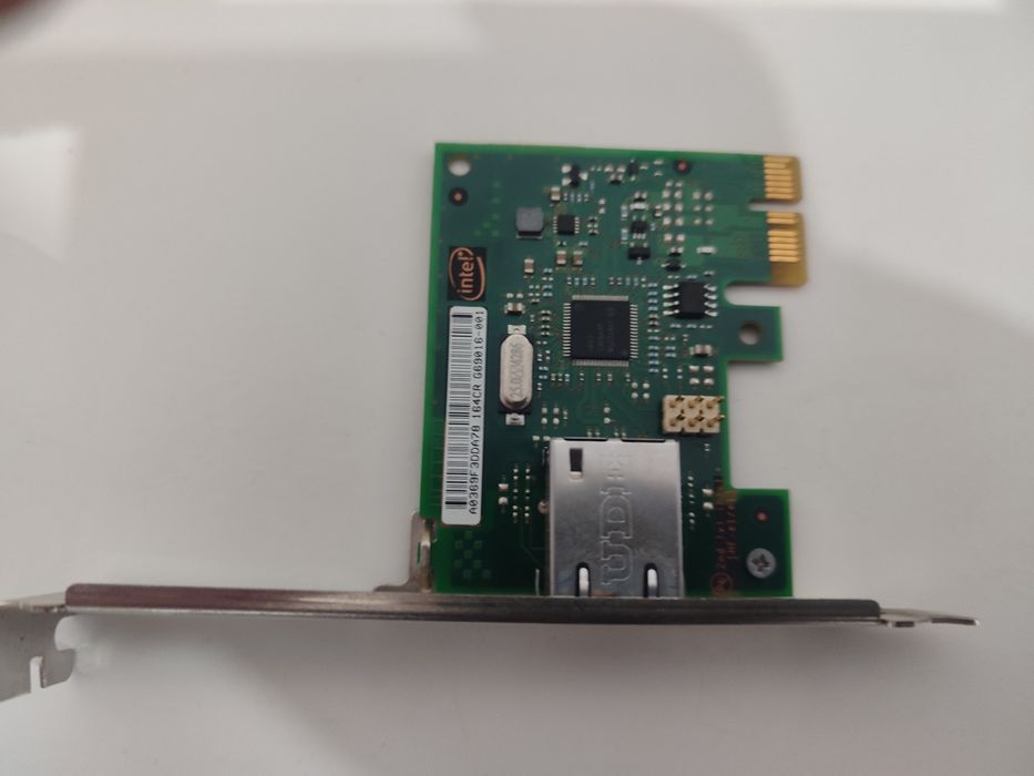 Intel Ethernet Server Adapter I210-T1 Gigabit