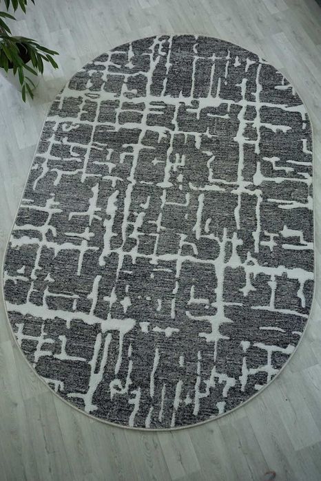 Сучасні килими в сірому кольрі