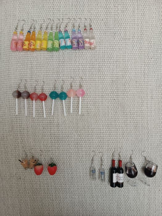 Brincos e phone charms kawaii cute