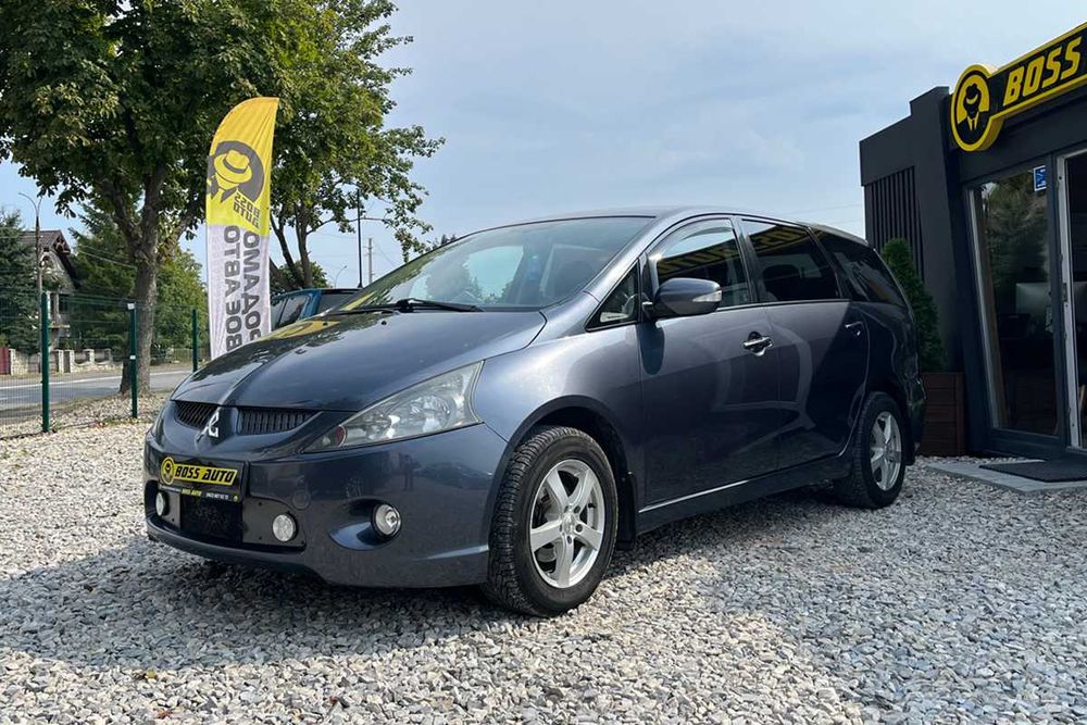 Mitsubishi Grandis 2005