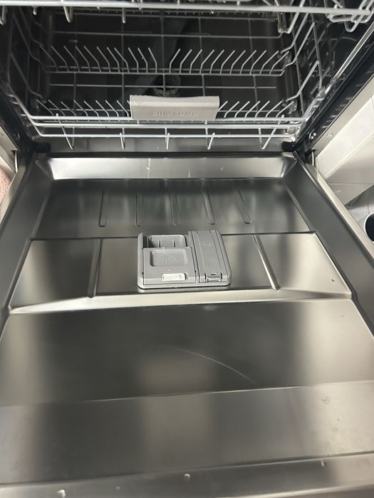 Máquina de lavar louça Samsung como novo