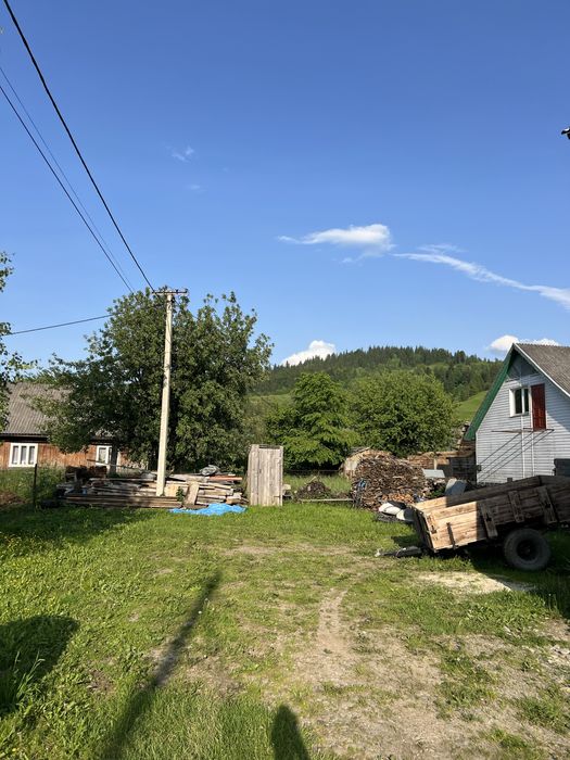 Продається земельна ділянку Смт ясіня 9 сотин ) також дім є на ділянці