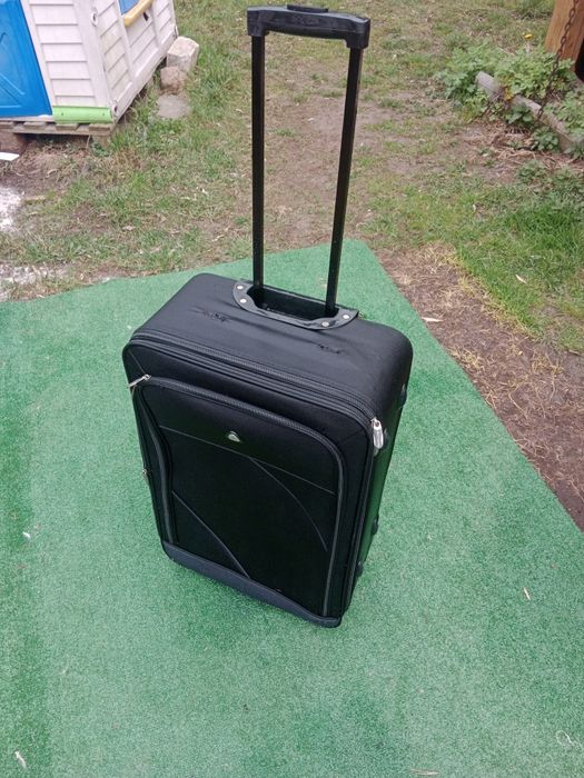 Walizka podróżna 64x44x23